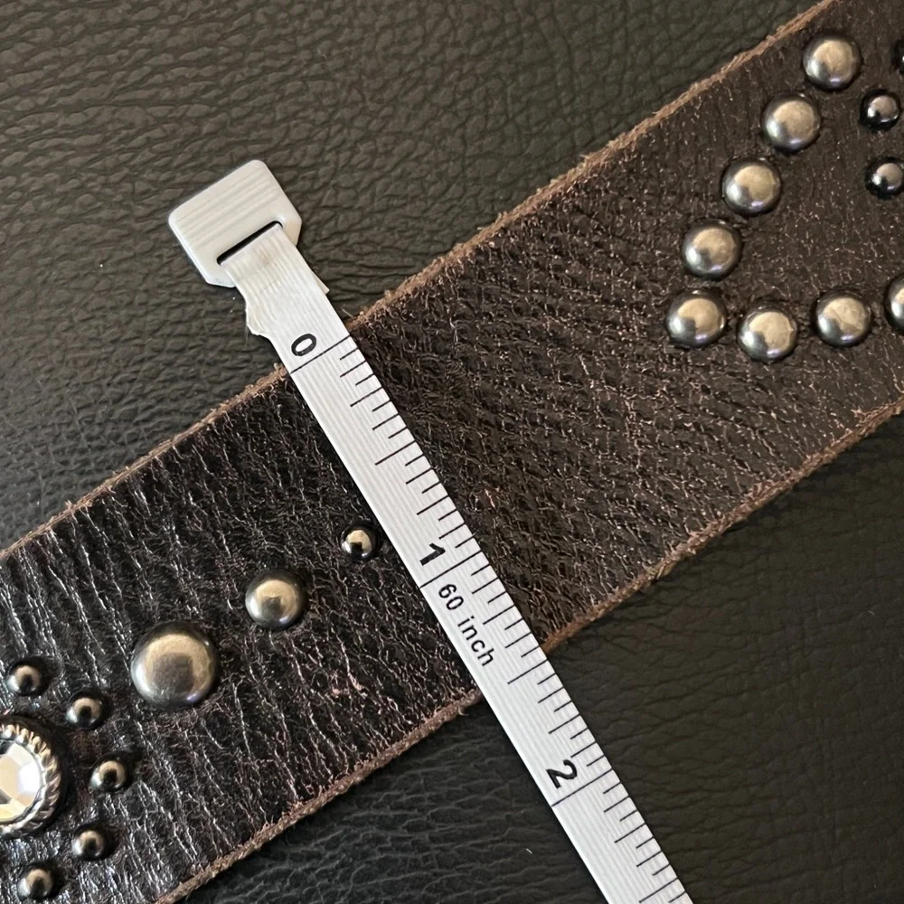 Vintage leather rhinestone cross buckle belt - Picture 8 of 9